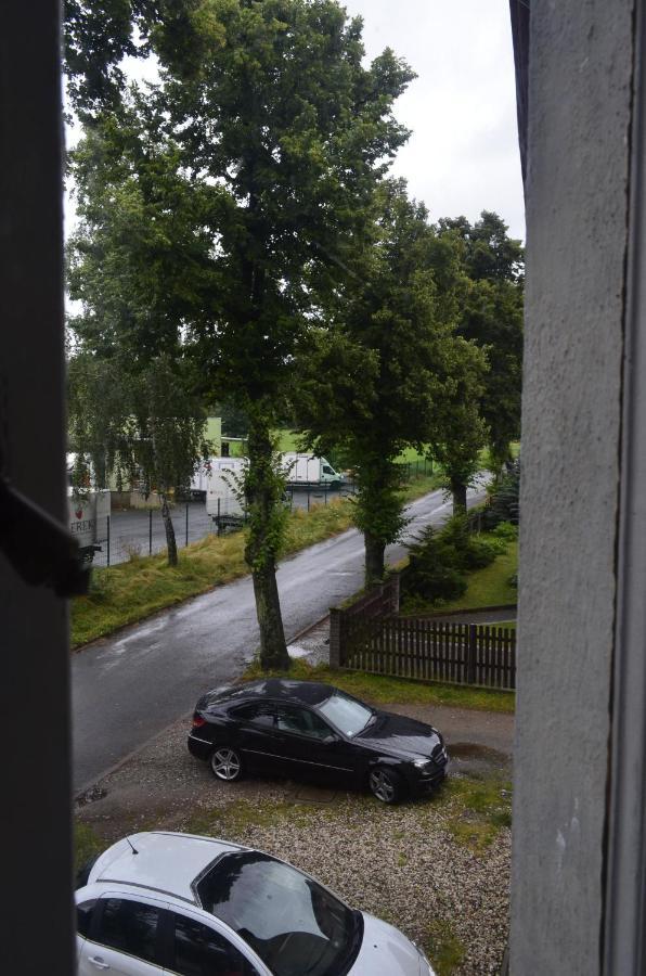 Dom Otwarty Apartment Jelenia Góra Екстериор снимка